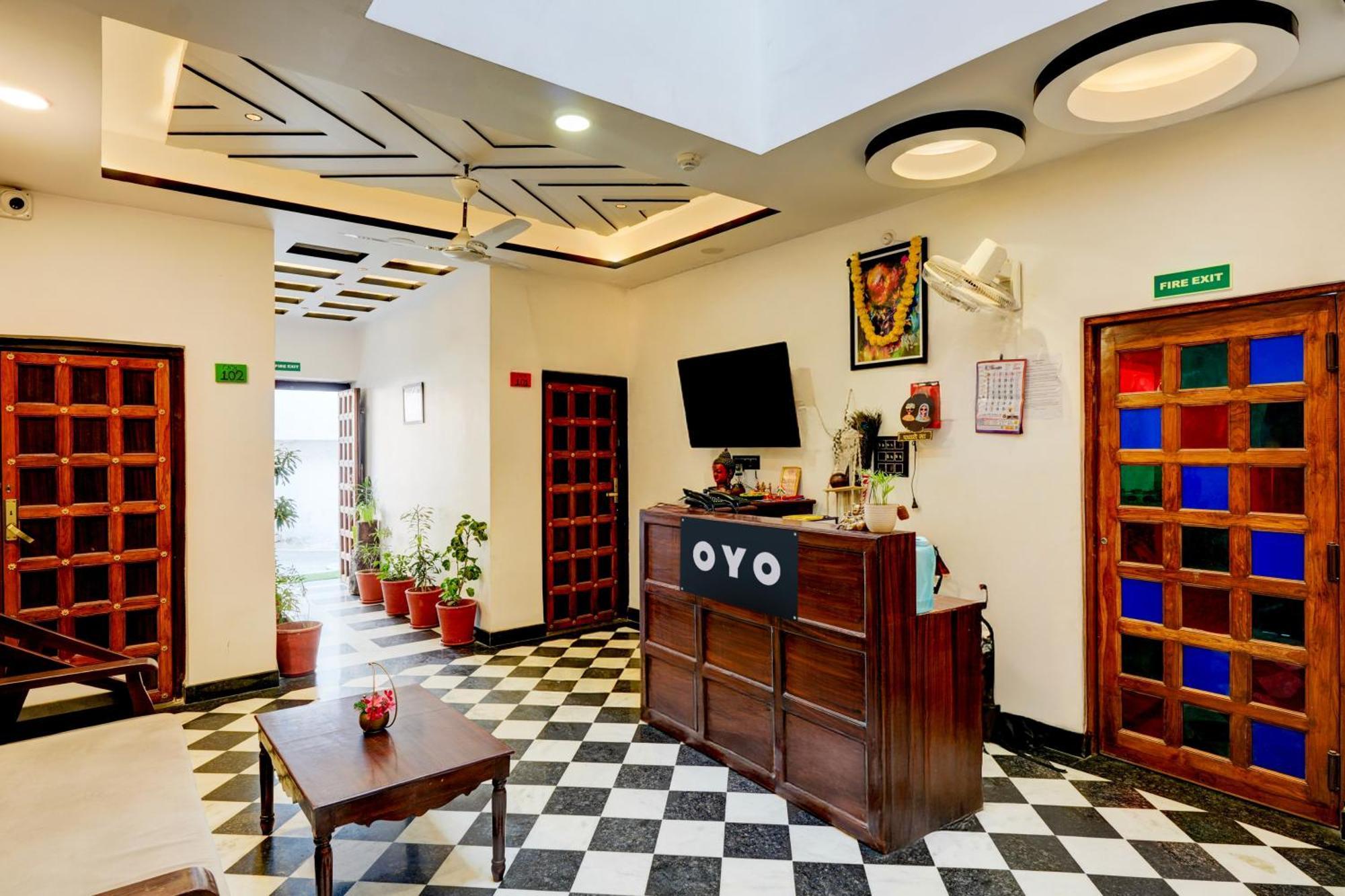 Hotel O Lake N Hill View Udaipur Esterno foto